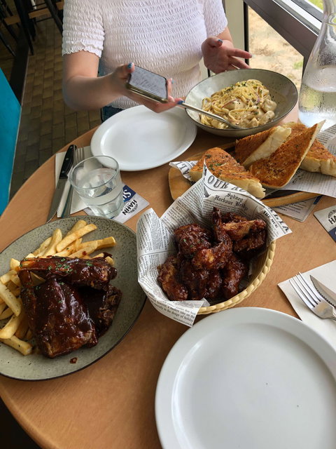 Mika Live BBQ & Bar - Yamba Accommodation 0