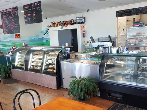 Plantation Organic Bakery - Yamba Accommodation 2