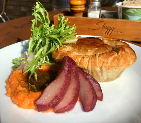 The Shaggy Cow - Yamba Accommodation 1