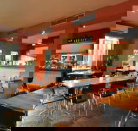 Waves Cafe Bar and Restaurant - Yamba Accommodation