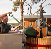 Izway Wines - Yamba Accommodation
