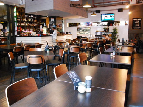 Queen Street Rescue - Yamba Accommodation 0