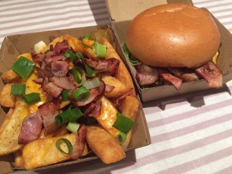 Flippin Burgers - Yamba Accommodation 0