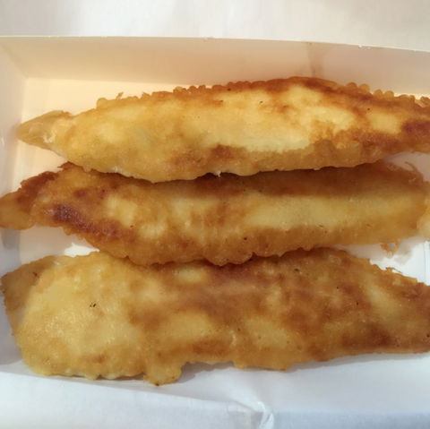 Ivanhoe Fish & Chips - Yamba Accommodation 0
