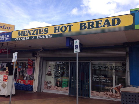 Menzies Hot Bread - Yamba Accommodation 0