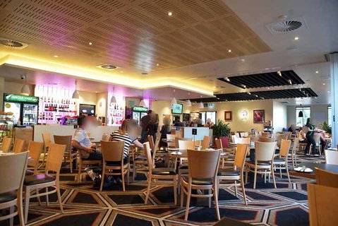 Angle Vale Tavern - Yamba Accommodation 0