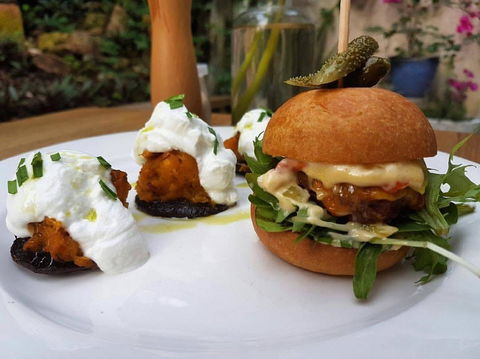 Saint Laura Cafe - Yamba Accommodation 0