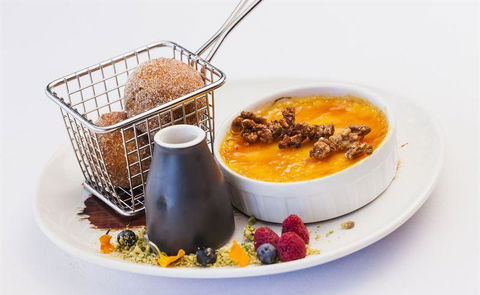 L' Aqua Restaurant - Yamba Accommodation 0