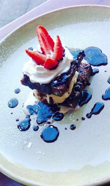 Agatha's Licensed Cafe - Yamba Accommodation 4