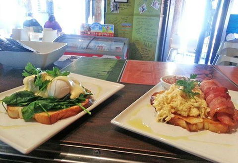 Agatha's Licensed Cafe - Yamba Accommodation 7