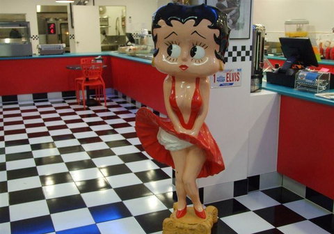 RJ's Rock N Roll Diner - Yamba Accommodation 10