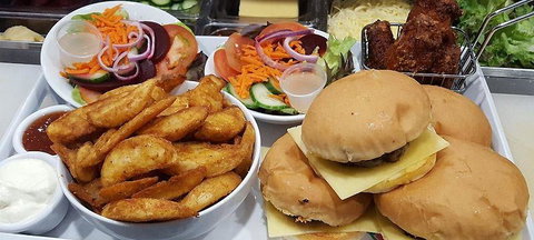 RJ's Rock N Roll Diner - Yamba Accommodation 3
