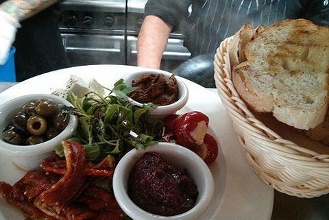 The Gallery Restaurant - Yamba Accommodation 8