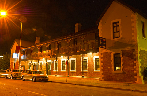 Belmore Hotel Scone - Yamba Accommodation 4