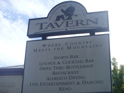 Glass House Mountains Tavern - Yamba Accommodation 0
