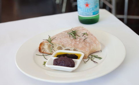 The Foreshore Bar & Restaurant - Yamba Accommodation 11