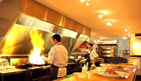 The Foreshore Bar & Restaurant - Yamba Accommodation 4