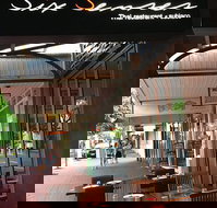 Six Senses - Yamba Accommodation