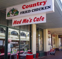 Mad Mo's - Yamba Accommodation