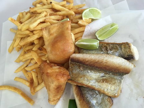 The Flying Mackerel - Yamba Accommodation 0