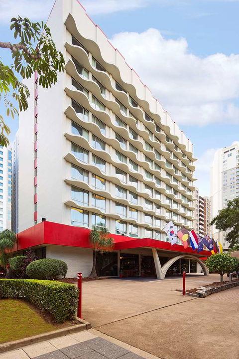 Royal On The Park - Yamba Accommodation 0