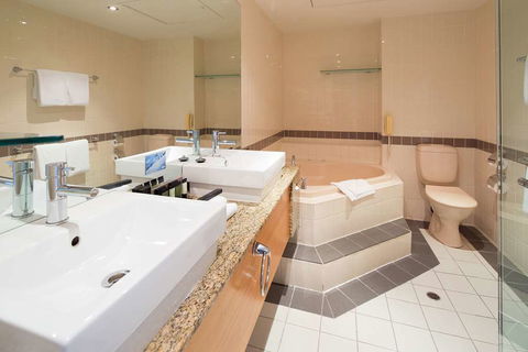 Royal On The Park - Yamba Accommodation 12