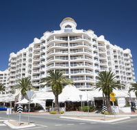 Phoenician Resort - Yamba Accommodation