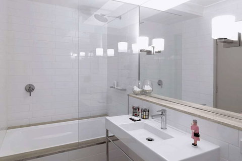 QT Canberra - Yamba Accommodation 17