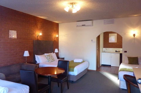 Meramie Motor Inn - Yamba Accommodation 4