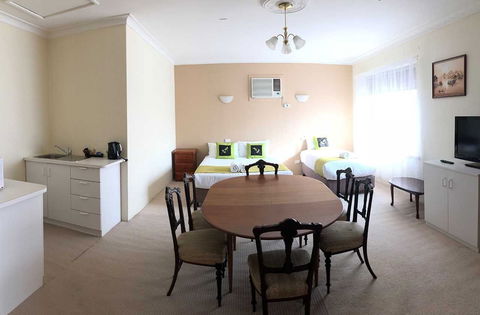 Meramie Motor Inn - Yamba Accommodation 5