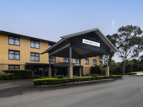 Mercure Sydney Blacktown - Yamba Accommodation 0