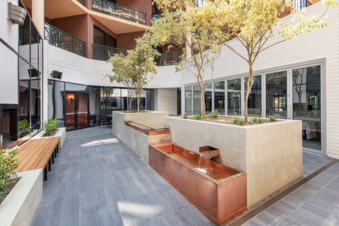 Amora Hotel Riverwalk Melbourne - Yamba Accommodation 2