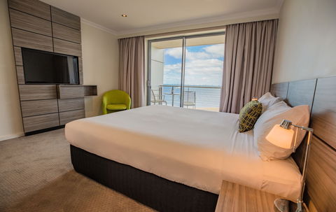 Aurora Ozone Hotel - Yamba Accommodation 2