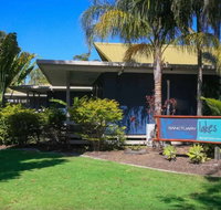 Sanctuary Lakes Fauna Retreat - Yamba Accommodation