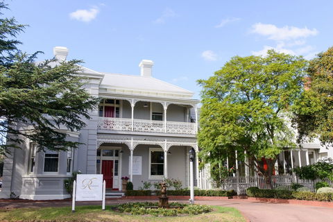 The Riversleigh - Yamba Accommodation 13