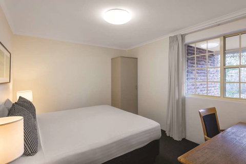 Adina Serviced Apts Canberra Kingston - Yamba Accommodation 9