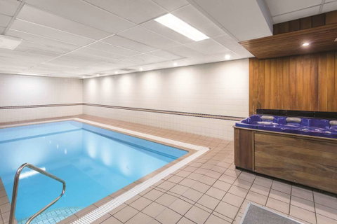 Adina Serviced Apts Canberra Kingston - Yamba Accommodation 13