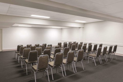 Adina Serviced Apts Canberra Kingston - Yamba Accommodation 16