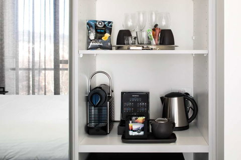 Knightsbridge Canberra - Yamba Accommodation 14