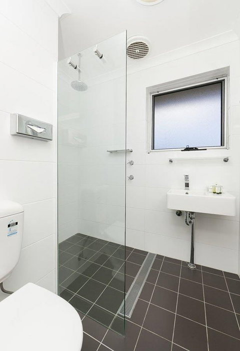 Forrest Hotel & Apartments - Yamba Accommodation 5