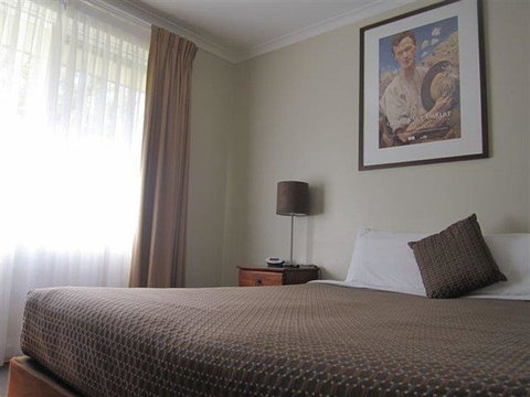 Forrest Hotel & Apartments - Yamba Accommodation 7