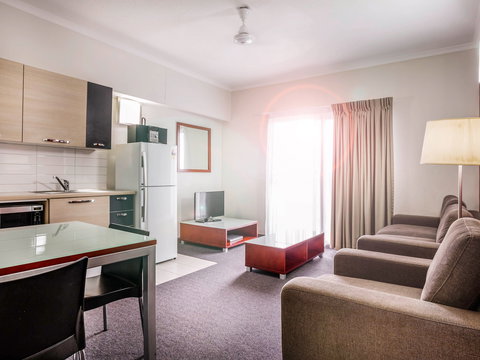 Novotel Darwin Airport Hotel - Yamba Accommodation 2