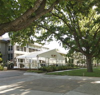 Forrest Hotel  Apartments - Yamba Accommodation