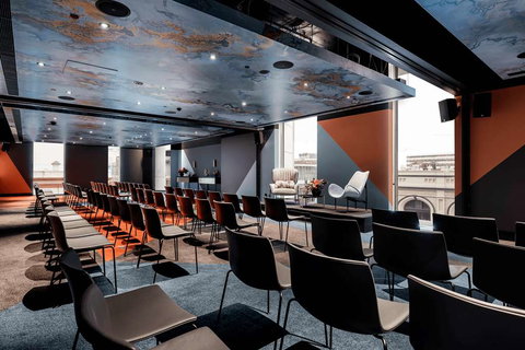 QT Perth - Yamba Accommodation 11