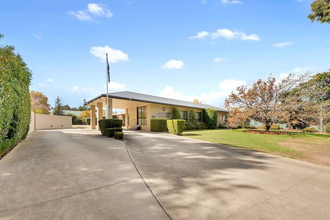 Beechworth Motor Inn - Yamba Accommodation 1