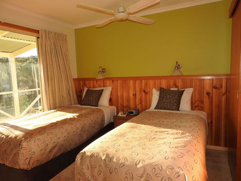 Golden Heritage Motor Inn & Cottages - Yamba Accommodation 8
