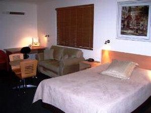 Aston Hill Motor Lodge - Yamba Accommodation 1
