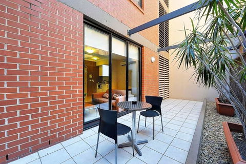 APX Apartments Darling Harbour - Yamba Accommodation 2