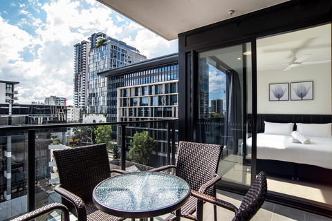 Arise Atlas - Yamba Accommodation 1