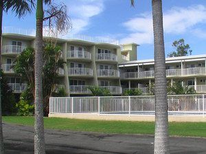 Cabarita Lake Apartments - Yamba Accommodation 0